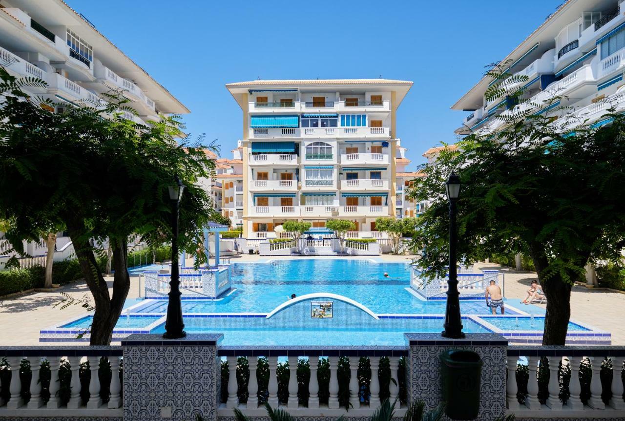 Apartmán Urb Vinamar Torrevieja Exteriér fotografie